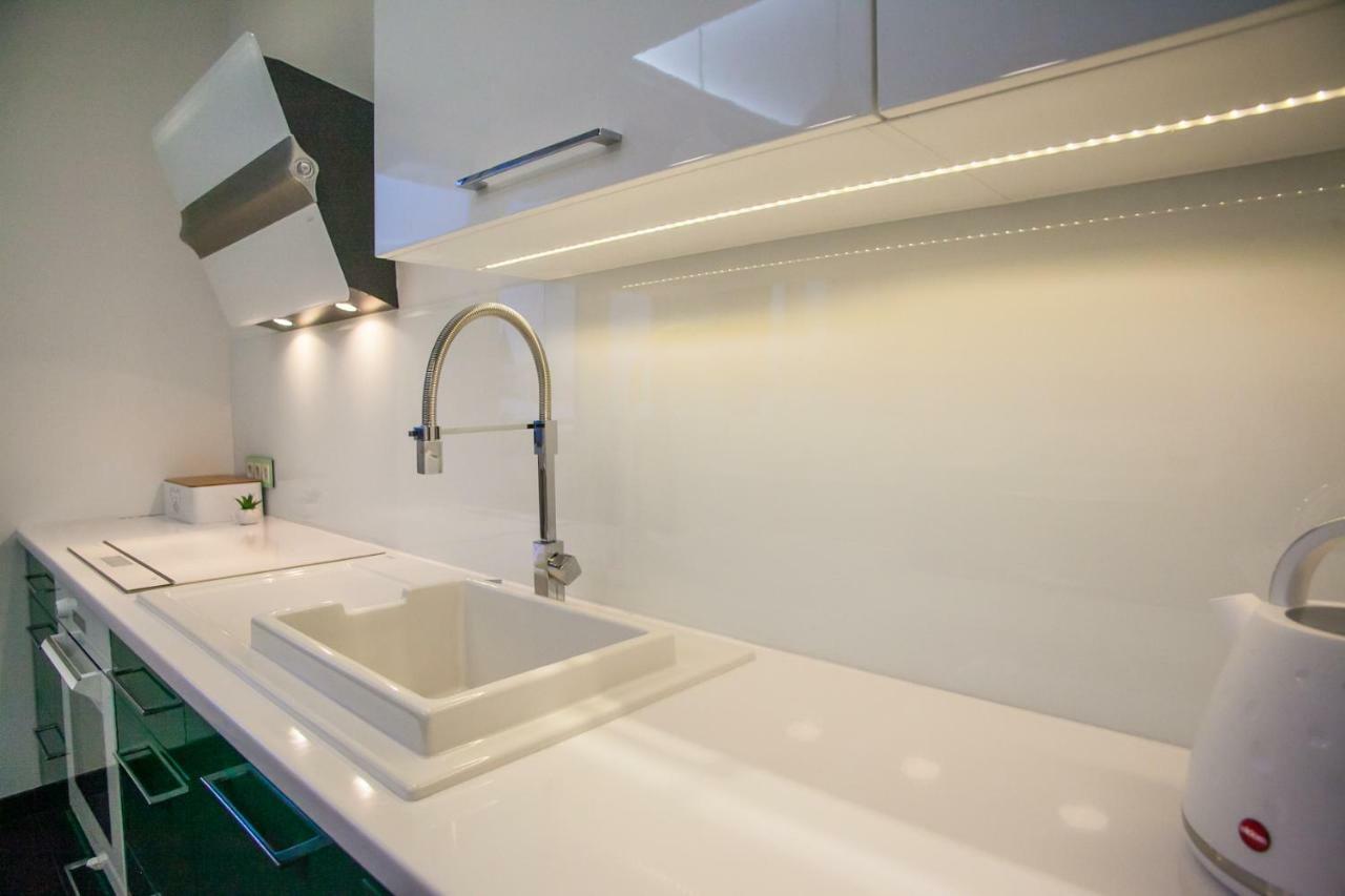 Royal Apartment In City Centre Suwałki Kültér fotó